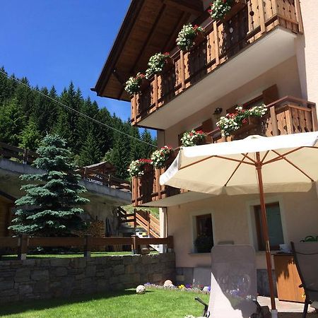 Casa Lucia Daire Isolaccia Oda fotoğraf