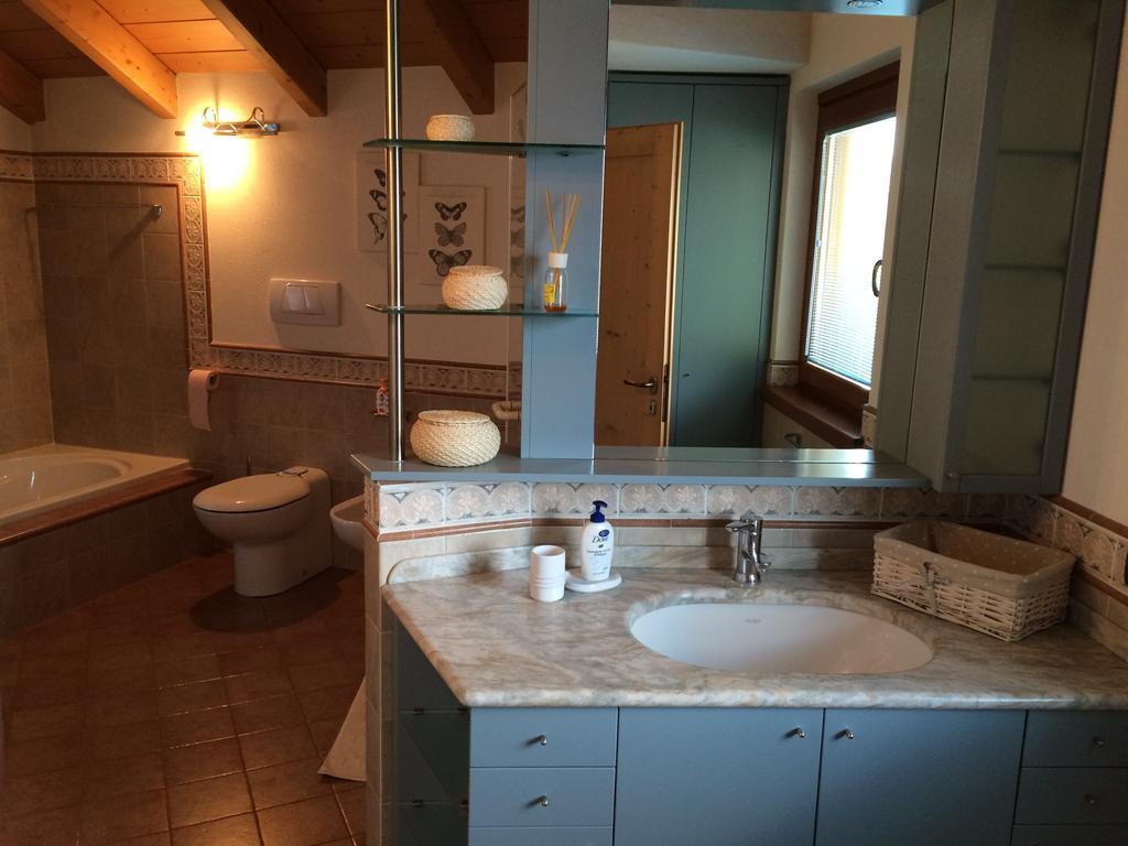 Casa Lucia Daire Isolaccia Oda fotoğraf