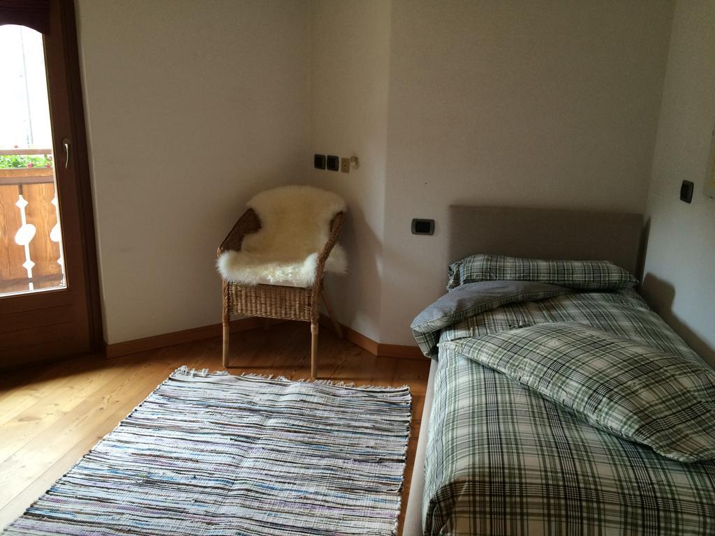 Casa Lucia Daire Isolaccia Oda fotoğraf